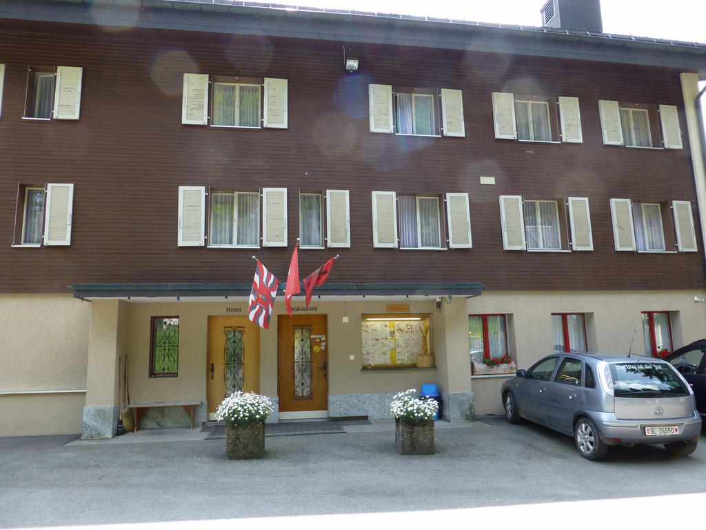 Berghotel Obersee Näfels Exteriör bild