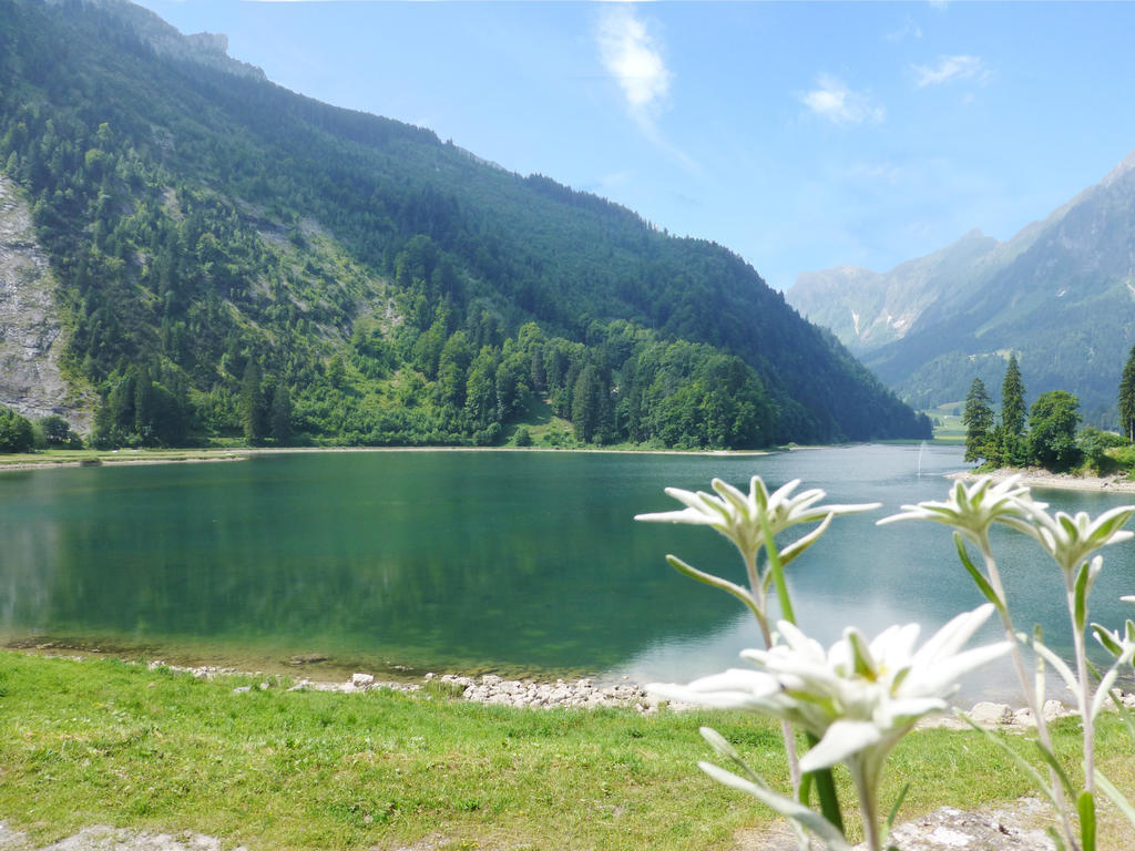 Berghotel Obersee Näfels Exteriör bild