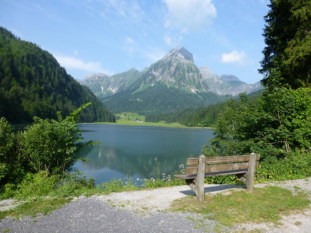Berghotel Obersee Näfels Exteriör bild